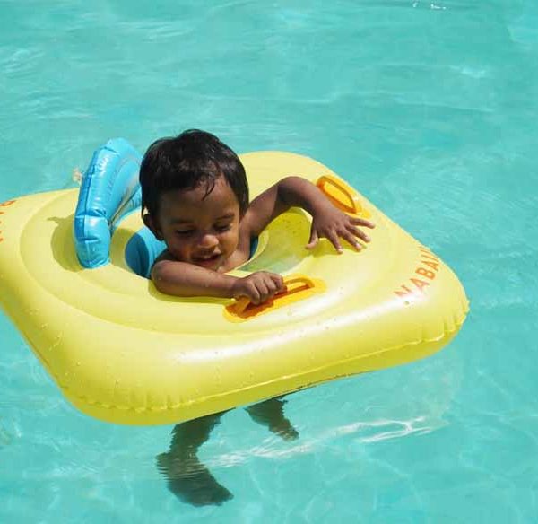 Benefits of Infant Swimming Lessons for Babies
