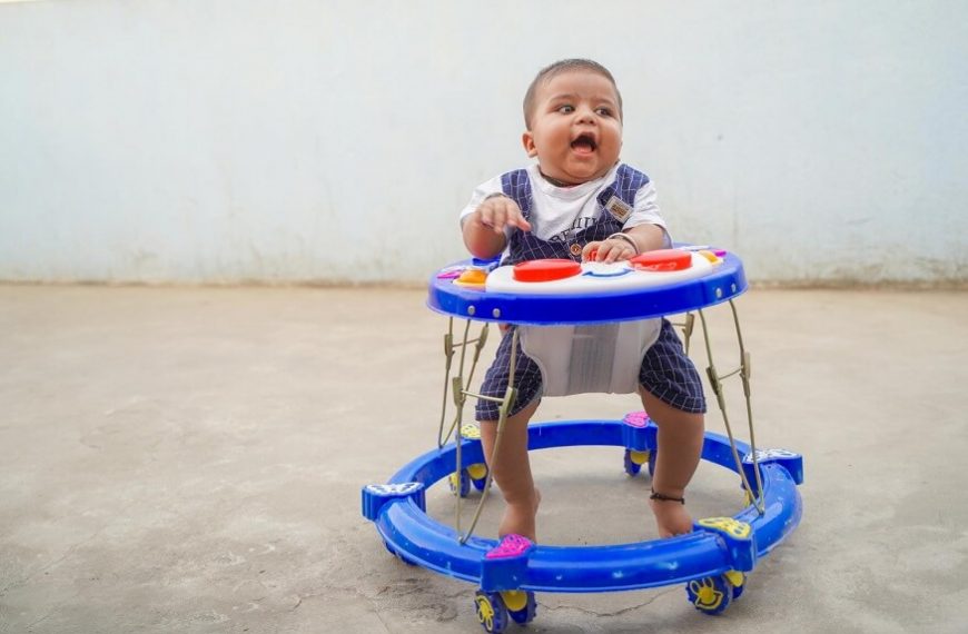 At What Stage Of Development Can Infants Start Using Jumperoos