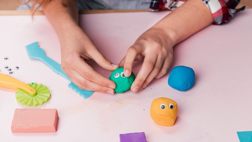 montessori-inspired-preschool-activities