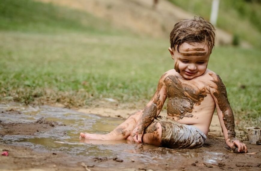 Benefits of Mud Play for Children: Boosting Creativity and Immunity