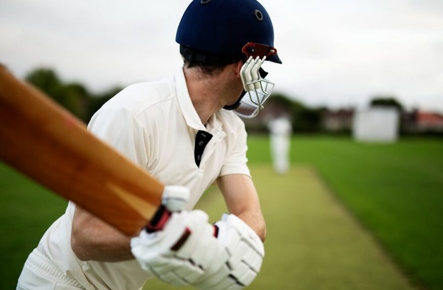 how-cricket-develops-good-sportsmanship