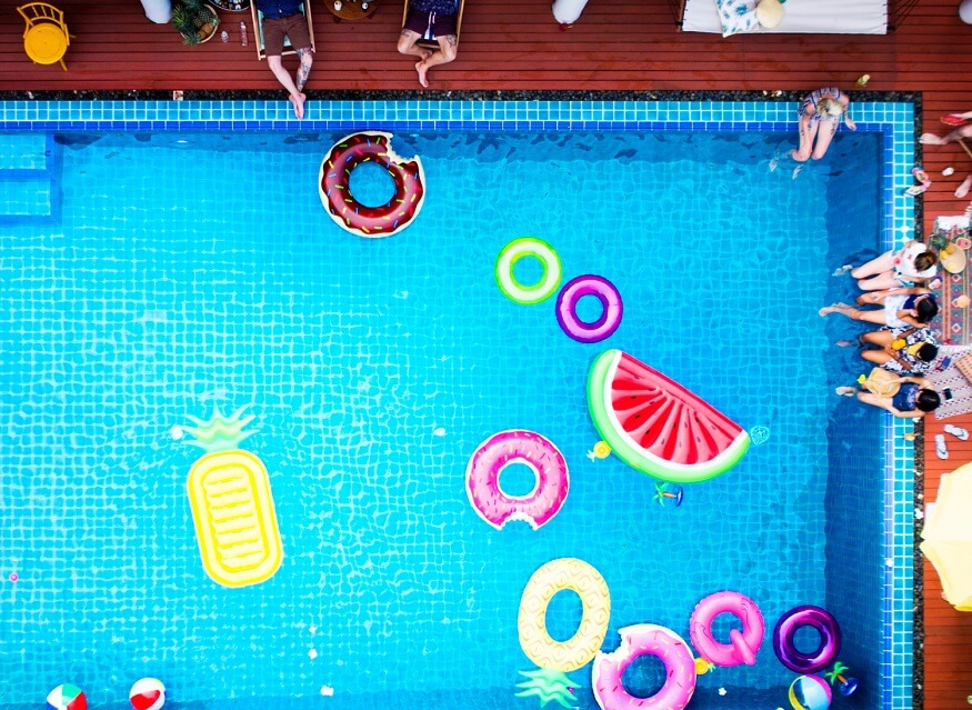 swimming-pool-painting-for-kids