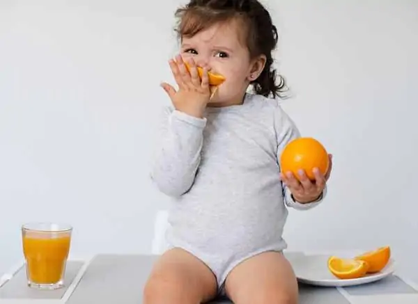 introducing-oranges-to-babies