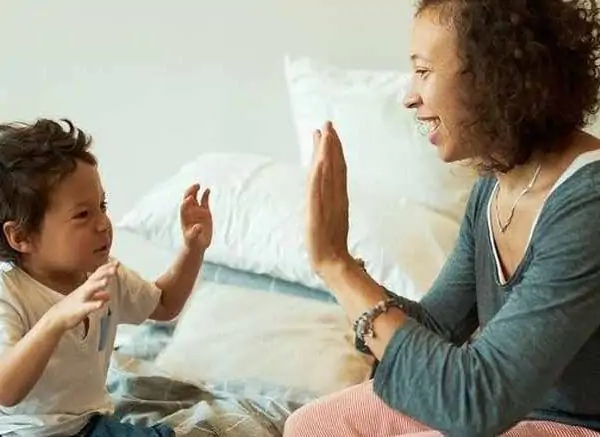 Encouraging Baby’s First Words: Effective Strategies